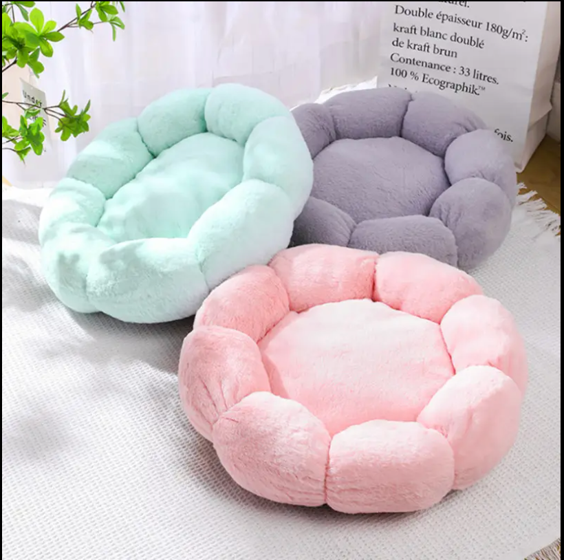Cama "PlushNest"